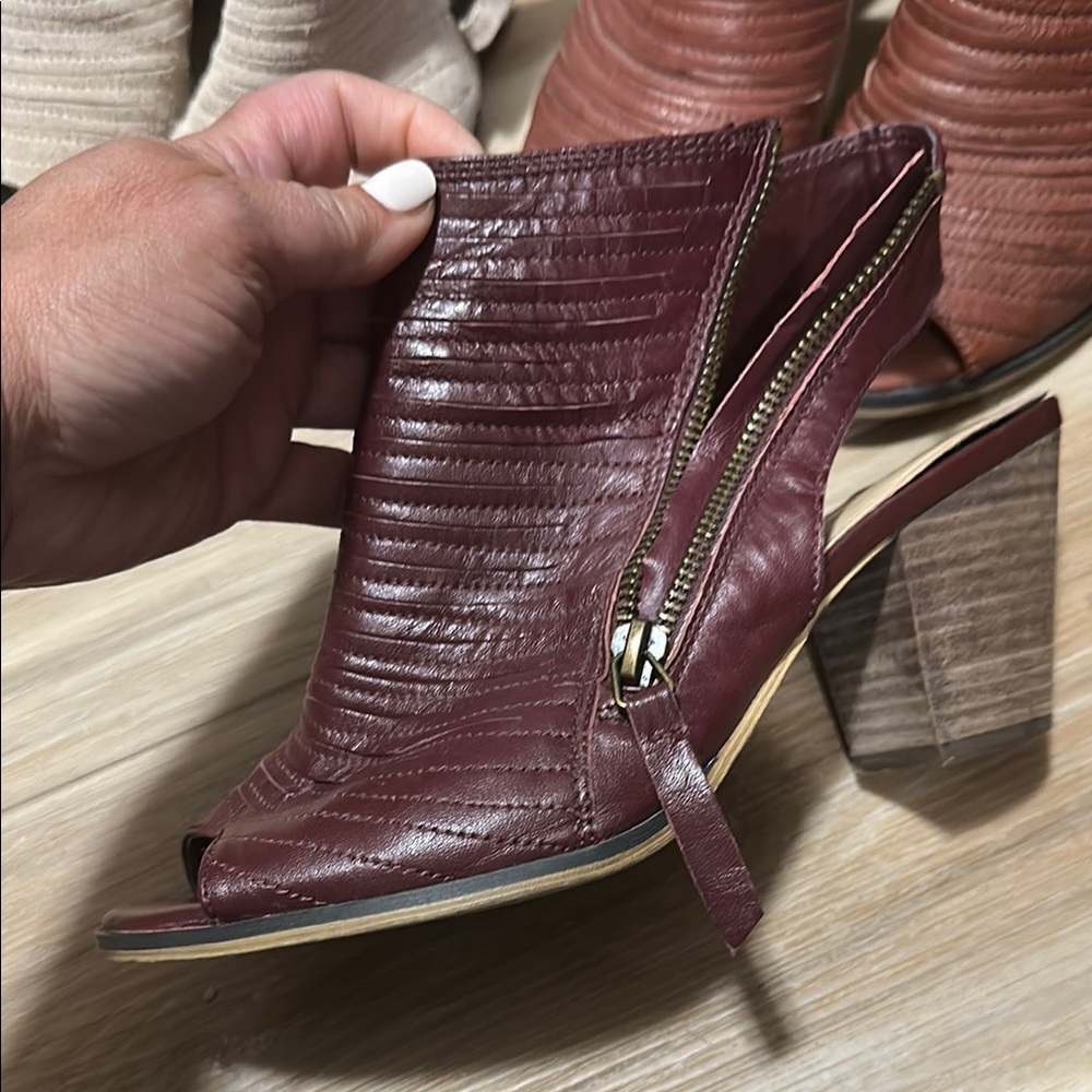Bella Vita Ecru, Brown, & Maroon Ankle Booties, 6.5 & 6WW (maroon) - Picture 4 of 4